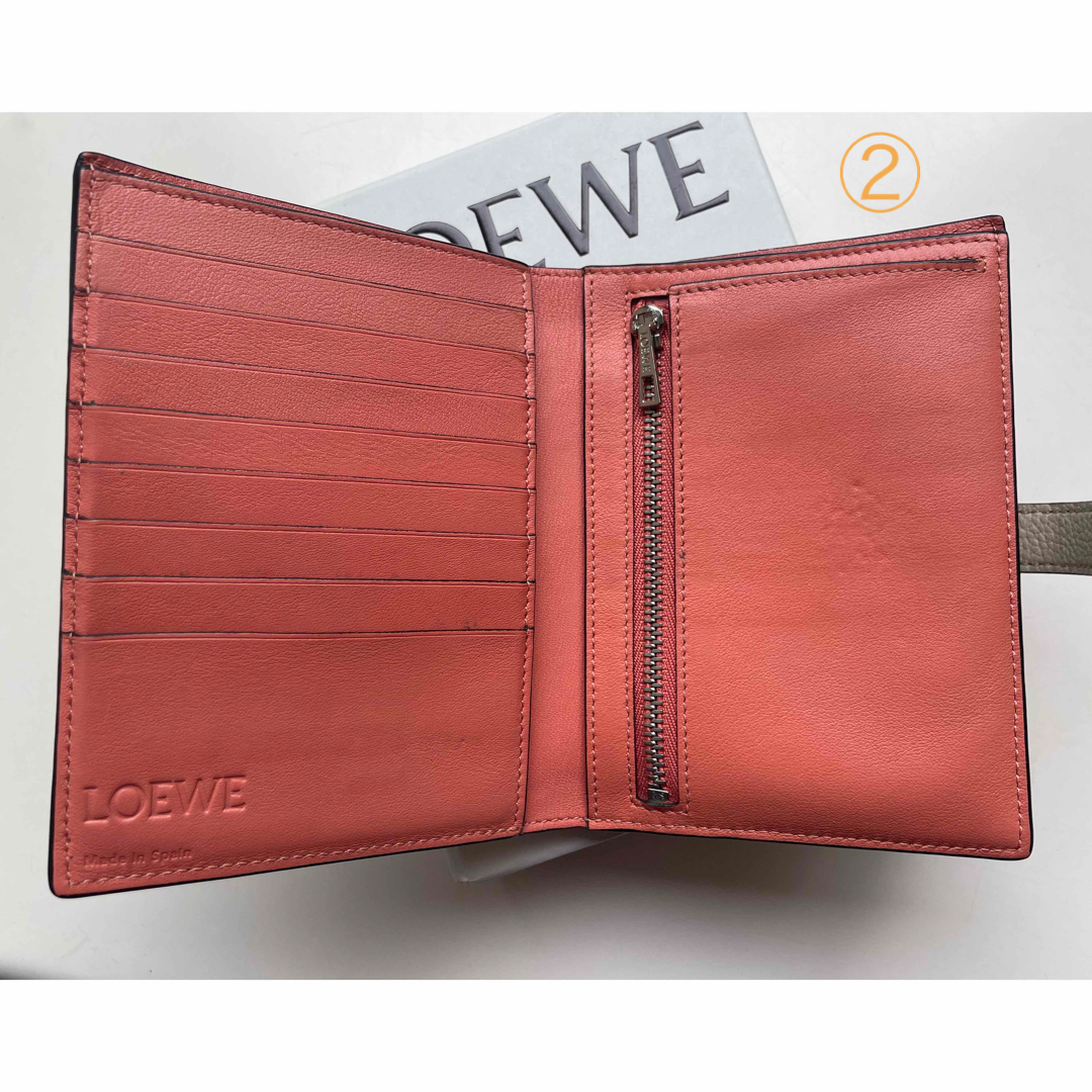 LOEWE(ロエベ)のLOEWE　ロエベ　ミディアムバーティカルウォレット　 レディースのファッション小物(財布)の商品写真