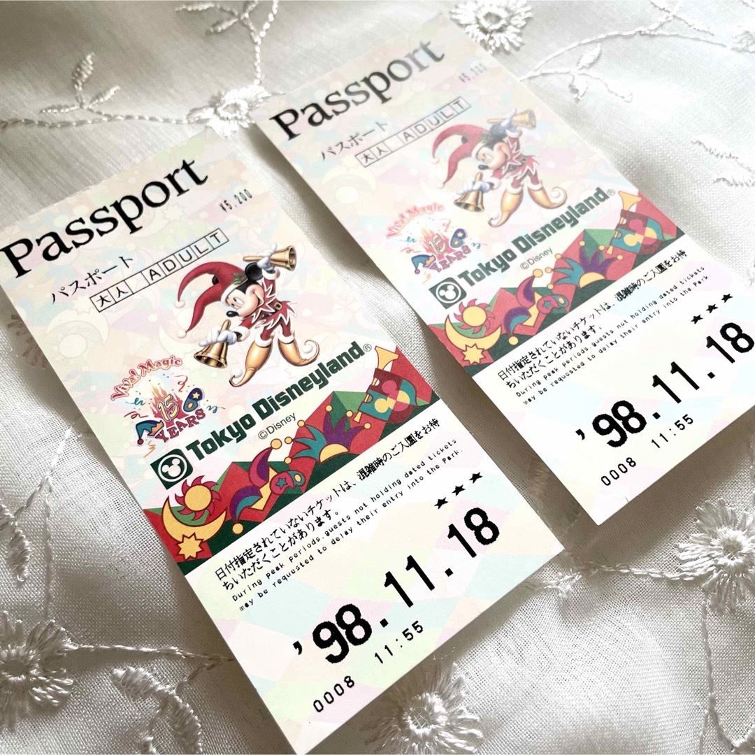 Disney(ディズニー)の【使用済み】ディズニーチケット 2枚セット 東京ディズニーリゾート 15周年 チケットの施設利用券(遊園地/テーマパーク)の商品写真