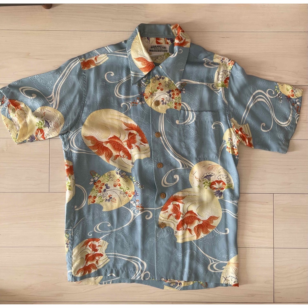 メンズMAKANA LEI アロハシャツ 金魚柄 品 Sサイズ