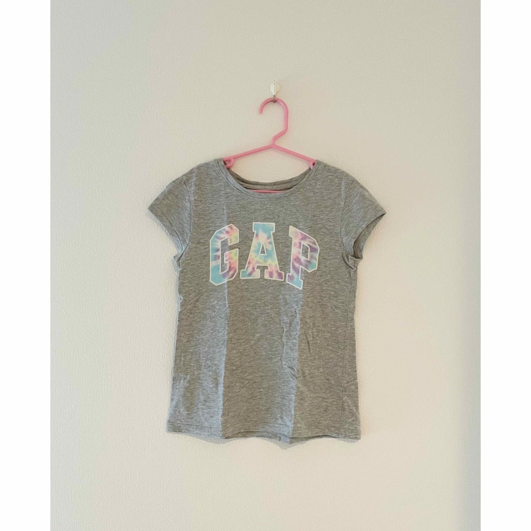 GAP Kids(ギャップキッズ)のGAP kids  & ユニクロ　Tシャツ　130cm  2点セット キッズ/ベビー/マタニティのキッズ服女の子用(90cm~)(Tシャツ/カットソー)の商品写真