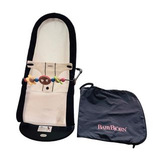 ベビービョルン(BABYBJORN)の【良品】ベビービョルン ベビーシッターバランス メッシュ 木製トーイ付き(その他)