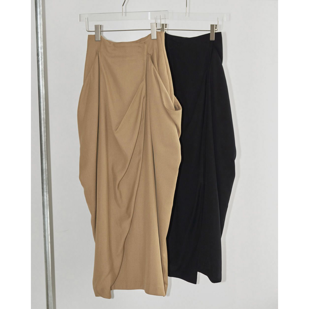 トゥデイフル Drape Satin Skirt ブラック36 | www.buglesspest.com