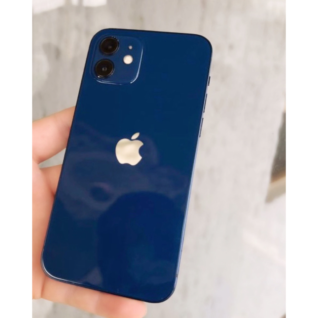 iPhone(アイフォーン)のau ★ iPhone12 （Blue） スマホ/家電/カメラのスマートフォン/携帯電話(スマートフォン本体)の商品写真