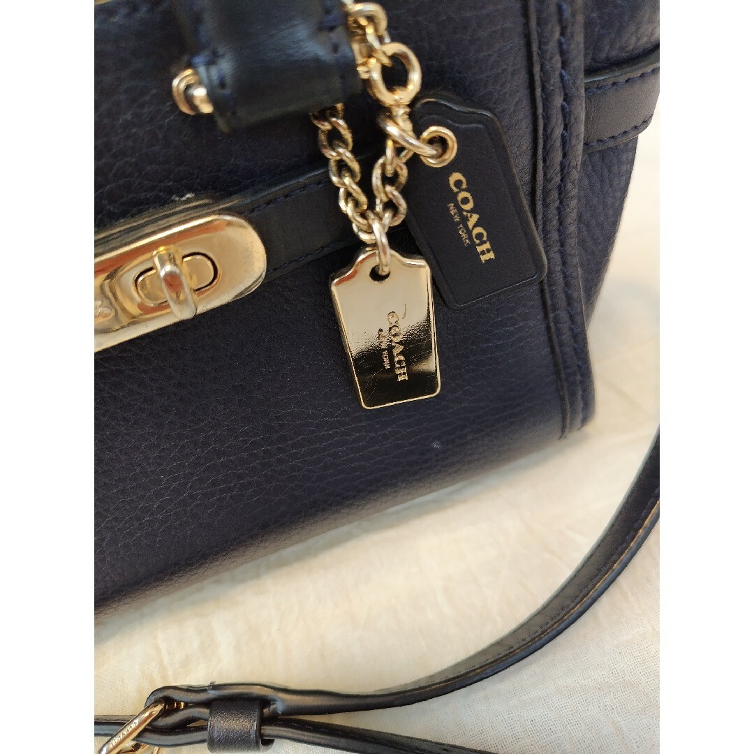 COACH(コーチ)のCOACH コーチ スワッガー ミニ 2Way ショルダーバッグ ネイビー レディースのバッグ(ショルダーバッグ)の商品写真