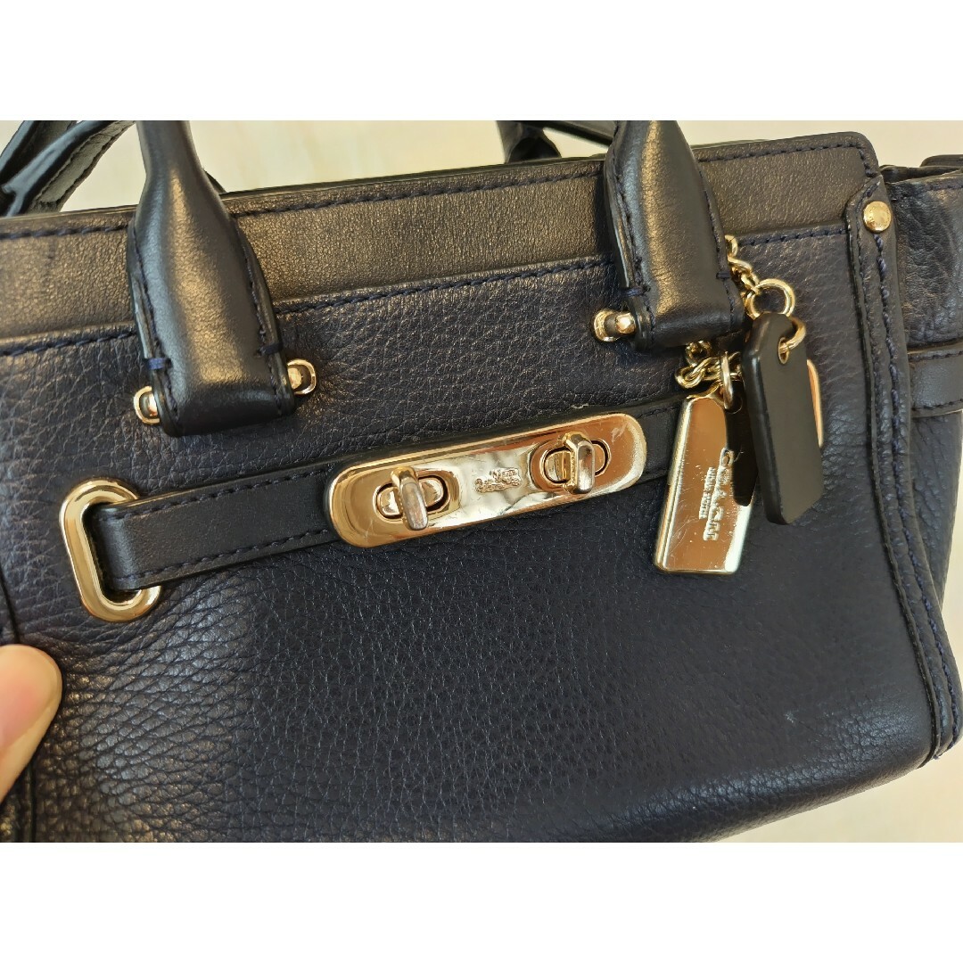 COACH(コーチ)のCOACH コーチ スワッガー ミニ 2Way ショルダーバッグ ネイビー レディースのバッグ(ショルダーバッグ)の商品写真