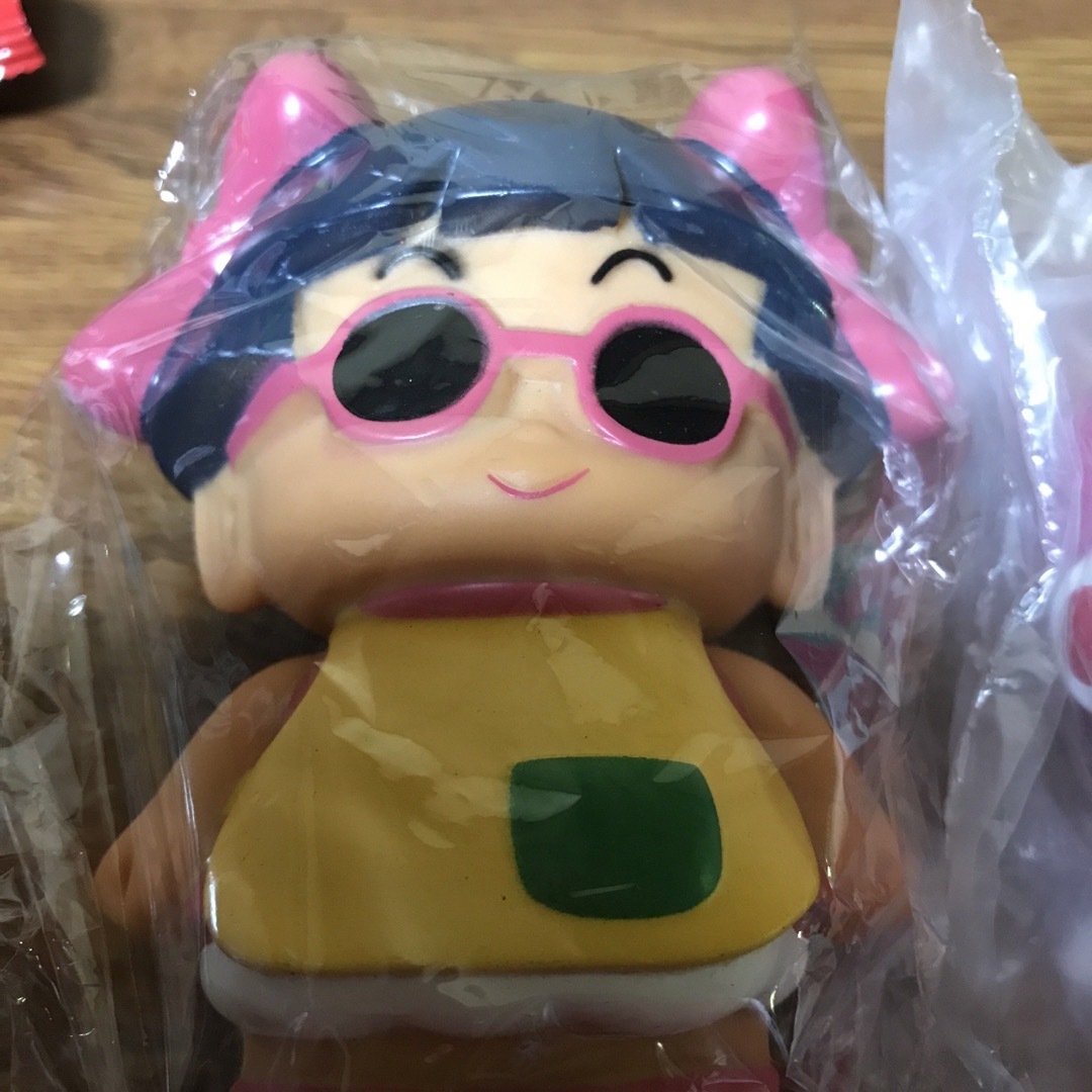 Dr.スランプアラレちゃんがっちゃんとサラダソフビフィギュア