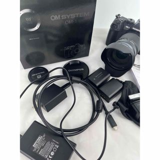 極美品 オリンパス OM SYSTEM OM-1 12-200mm