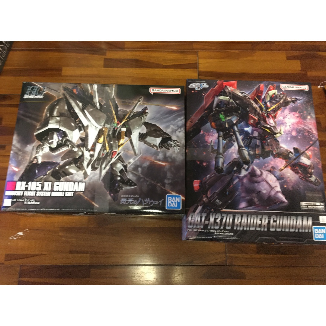 BANDAI - HGクスィガンダム、1/100レイダーガンダム
