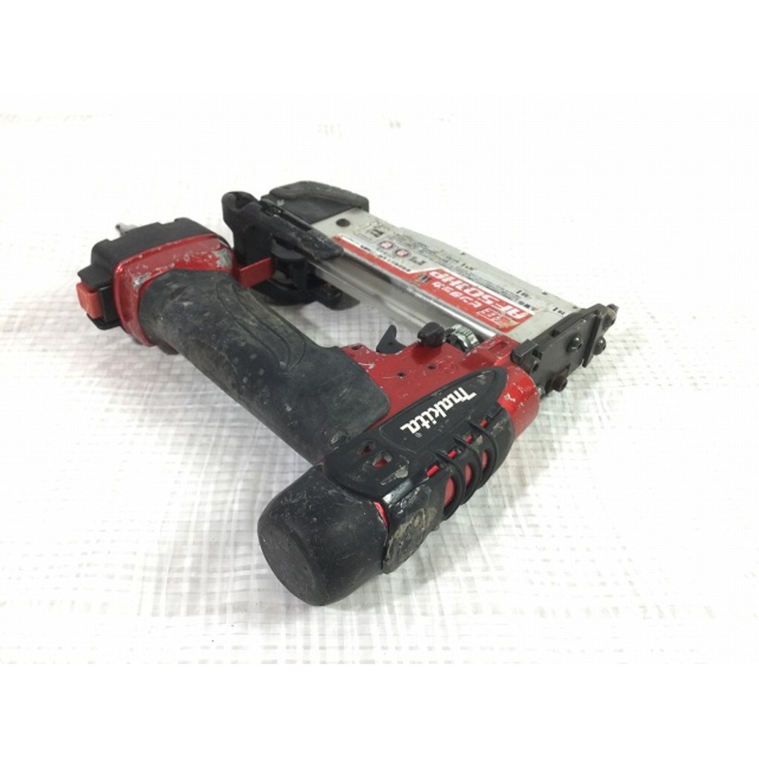 Makita - ☆中古品☆makita マキタ 50mm 高圧 ピンタッカ Makita - ☆中古品☆makita マキタ 50mm 高圧 ピンタッカ