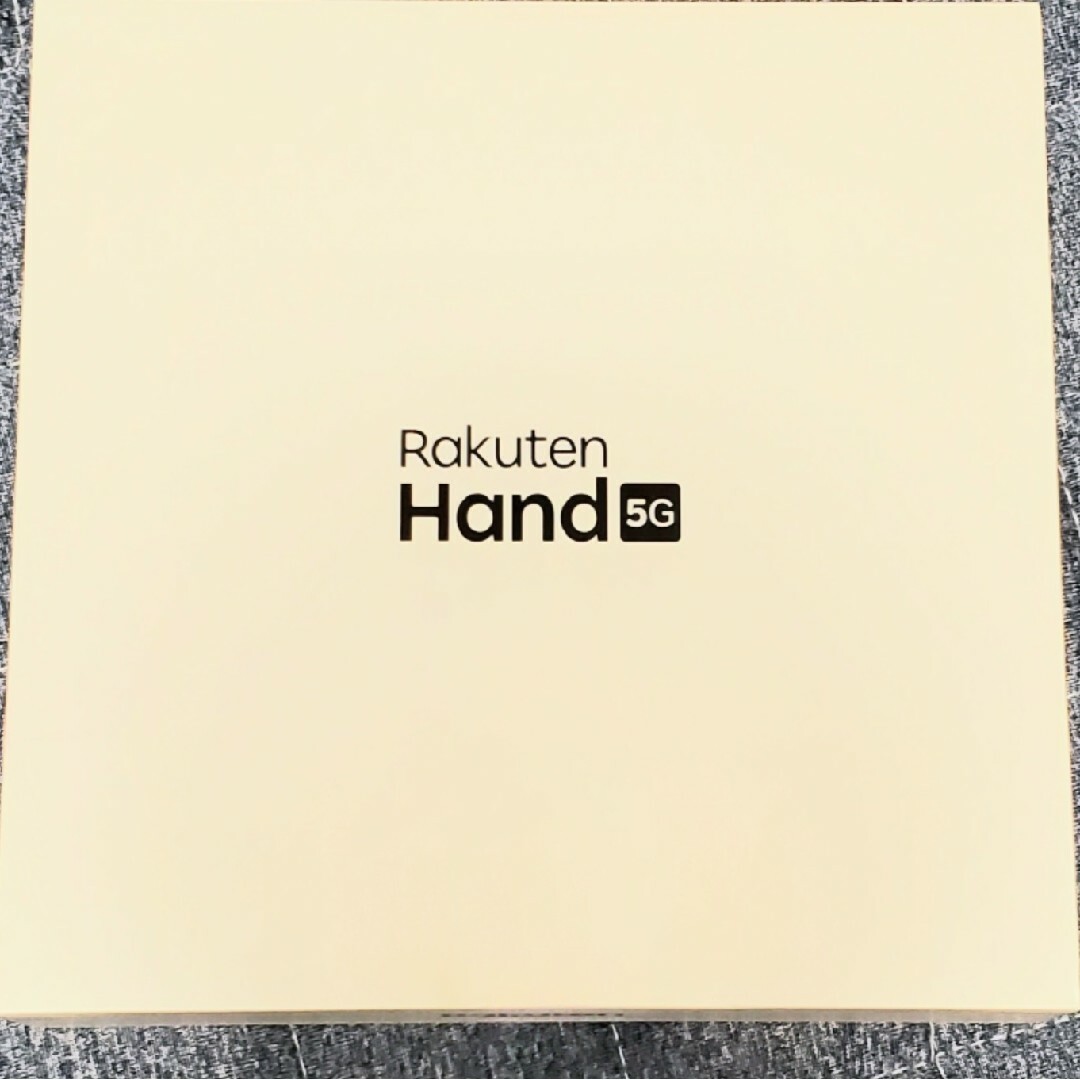 Rakuten(ラクテン)のRakuten Hand 5G P780 ブラック スマホ/家電/カメラのスマートフォン/携帯電話(スマートフォン本体)の商品写真