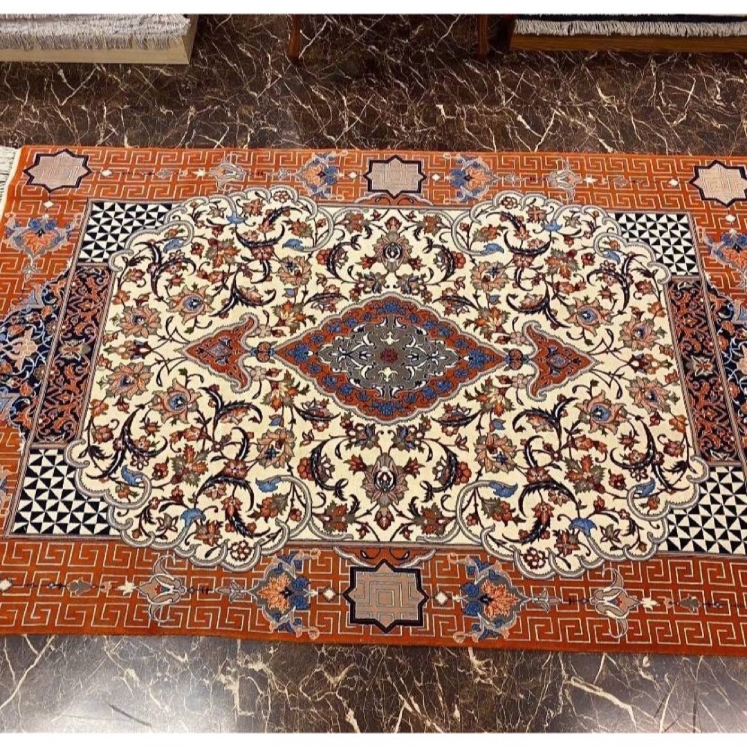 ペルシャ絨毯 イスファハン 高品質 203x130cm 手織り ラグ リビングの ペルシャ絨毯 イスファハン 高品質 203x130cm 手織り ラグ リビングの