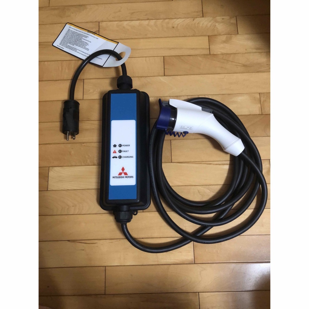 美品 三菱アウトランダーPHEV純正充電ケーブル200V 5m 232 | mdh.com.sa