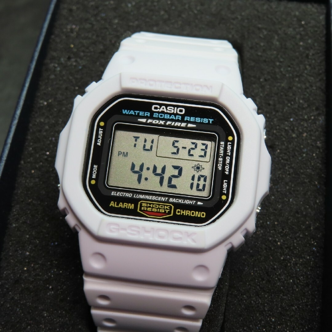 カシオ/CASIO G-SHOCK/Gショック●DW-5600E-1【ホワイト】