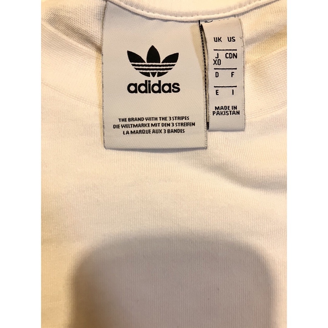 adidas(アディダス)のadidas アディダス　Tシャツ　白色 メンズのトップス(Tシャツ/カットソー(半袖/袖なし))の商品写真