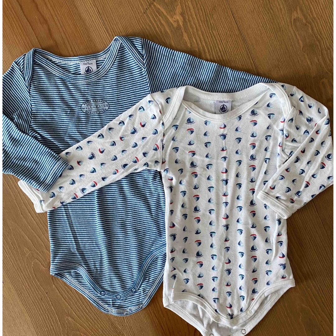 PETIT BATEAU(プチバトー)のpetit bateau プチバトー　肌着　長袖　70 2枚 キッズ/ベビー/マタニティのベビー服(~85cm)(肌着/下着)の商品写真