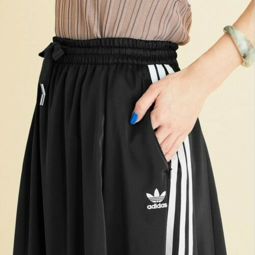 adidas(アディダス)の【美品！大きいサイズ】adidas★ロングスカート★フレア★サテン★黒★2XL レディースのスカート(ロングスカート)の商品写真