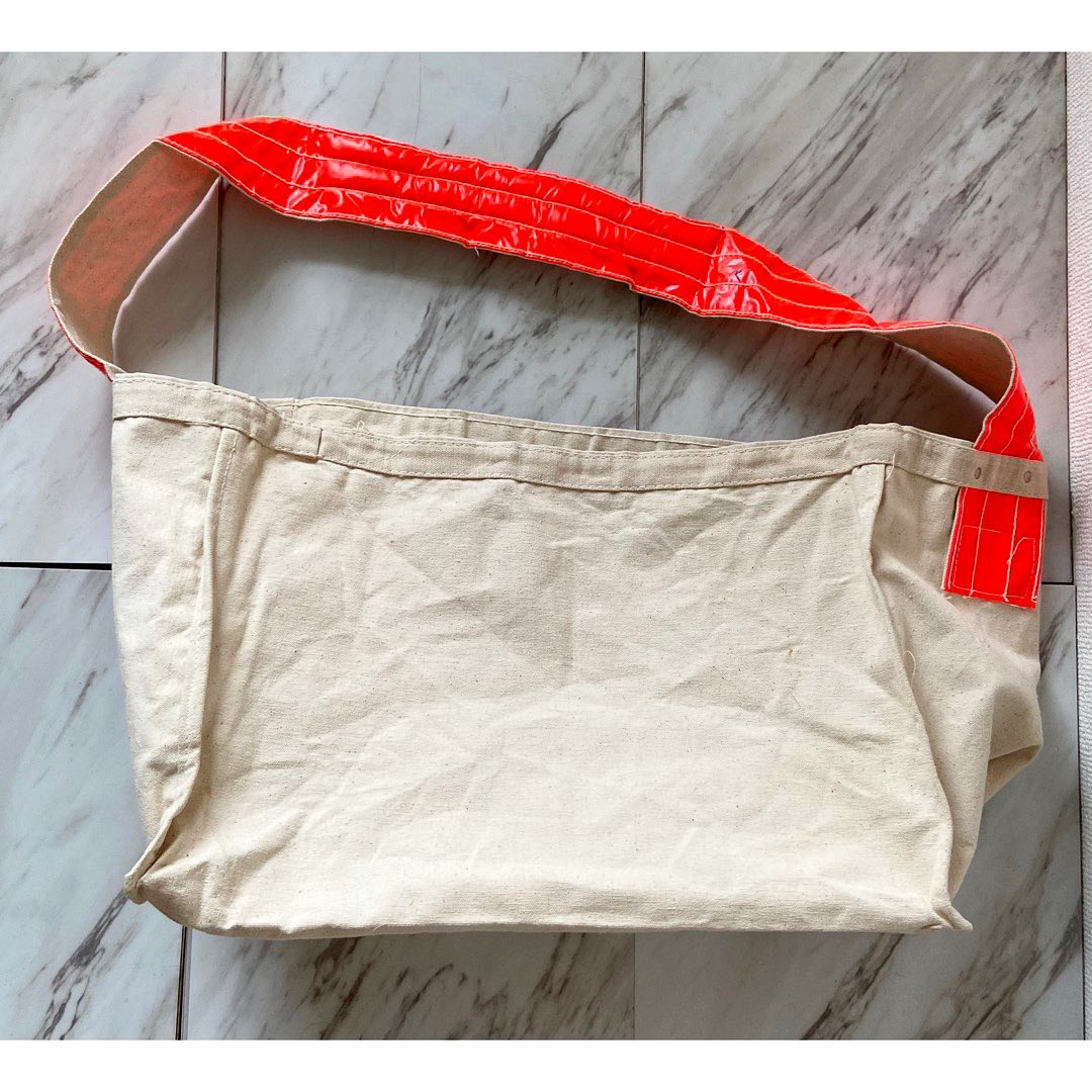 "マチ付き" 極美品 vintage レスキューオレンジ ニュースペーパーバッグ メンズのバッグ(ショルダーバッグ)の商品写真