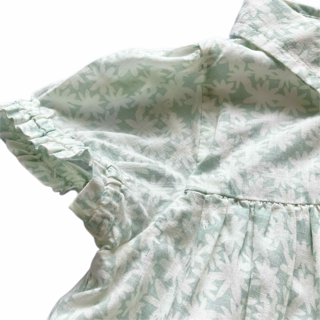 babyGAP(ベビーギャップ)の花柄ワンピース80〜90ベビー ギャップ女の子ミントグリーン キッズ/ベビー/マタニティのベビー服(~85cm)(ワンピース)の商品写真