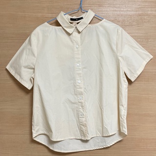 バックリボンシャツ(シャツ/ブラウス(半袖/袖なし))