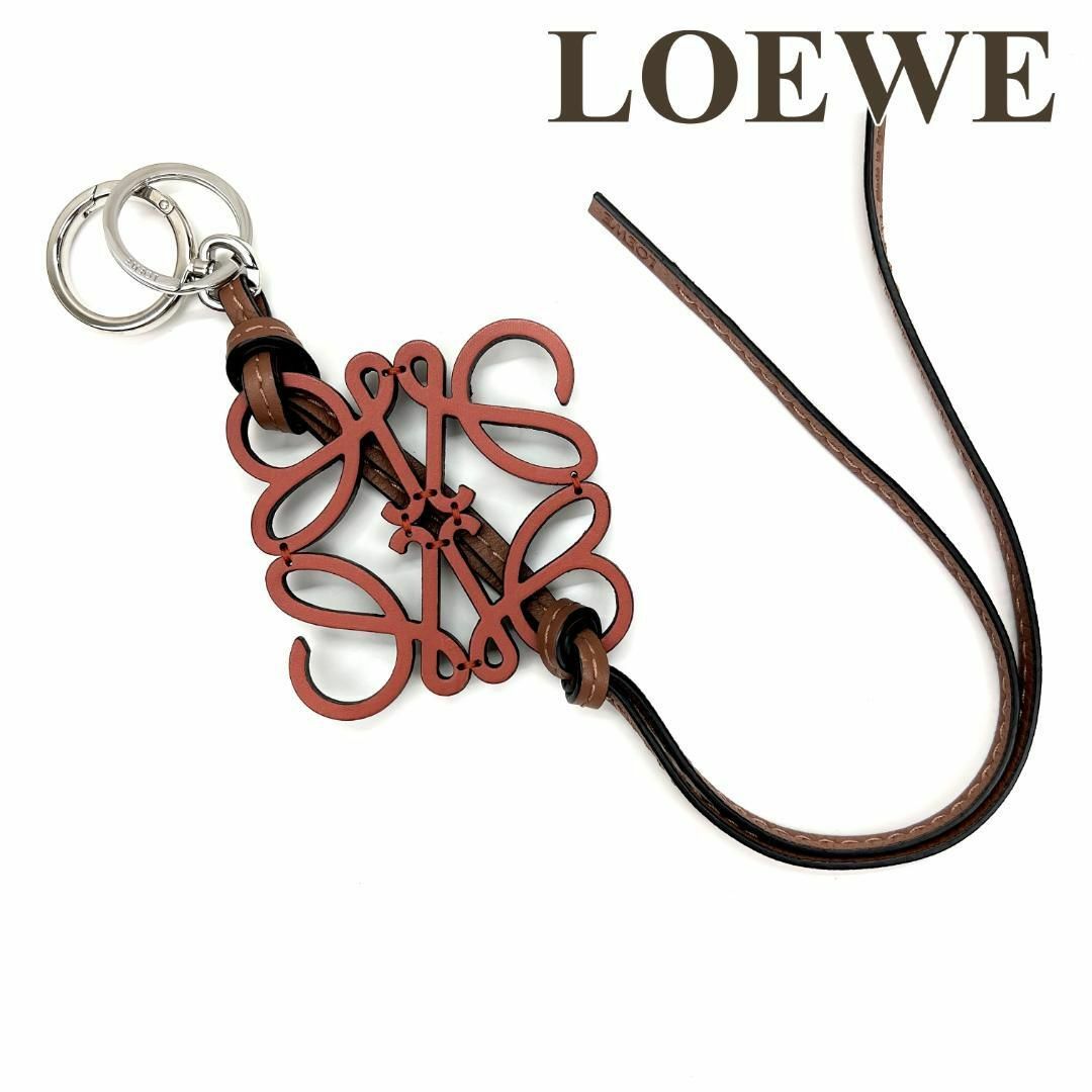 珍しい LOEWE ロエベ フェザーチャーム FEATHER CHARM 111.19.244