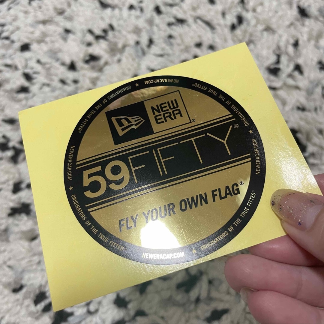 未使用非売品!ニューエラステッカーシール FLY YOUR OWN FLAG