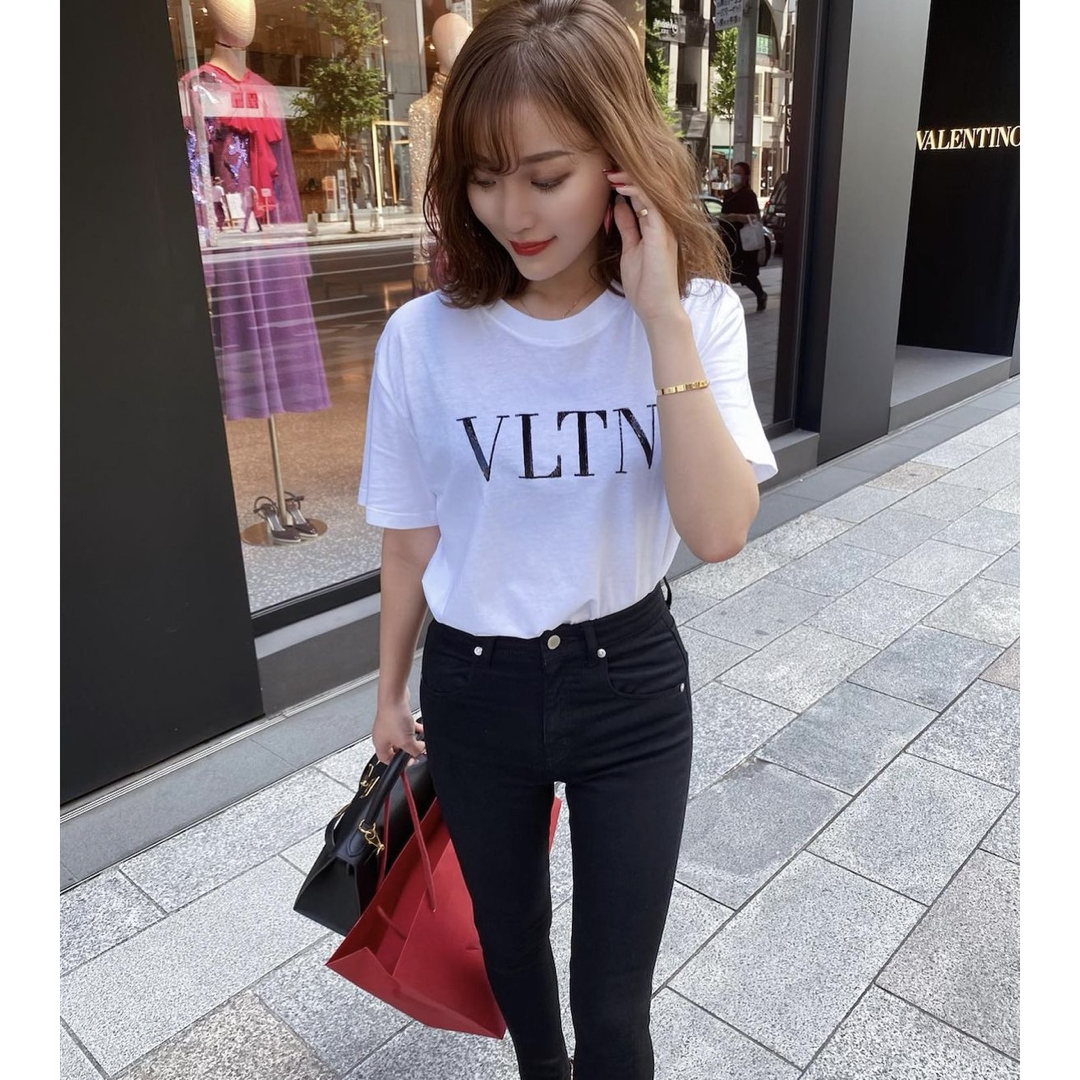 VALENTINO(ヴァレンティノ)のヴァレンティノ　Tシャツ　美品　XS シェリエ　エイミーイストワール レディースのトップス(Tシャツ(半袖/袖なし))の商品写真