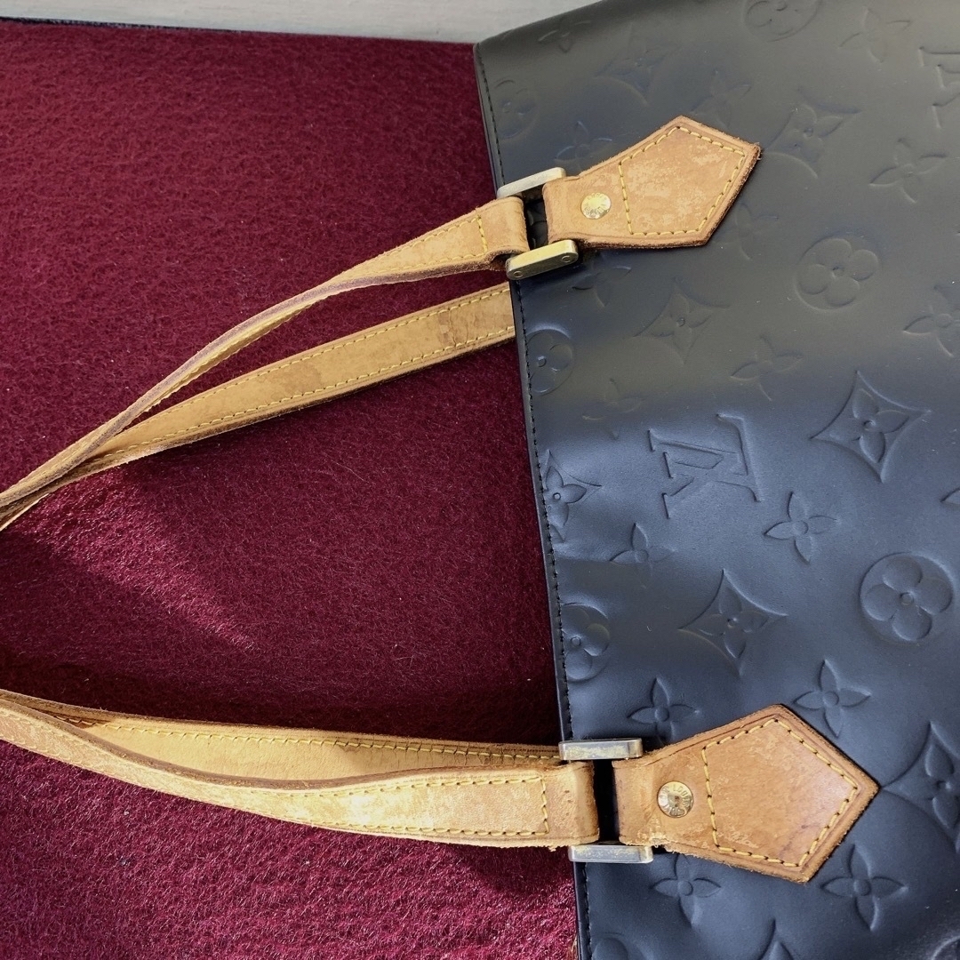 LOUIS VUITTON(ルイヴィトン)の美品　ルイヴィトン　ヴェルニ　ヒューストン　バッグ　レディース　黒　ブラック レディースのバッグ(トートバッグ)の商品写真