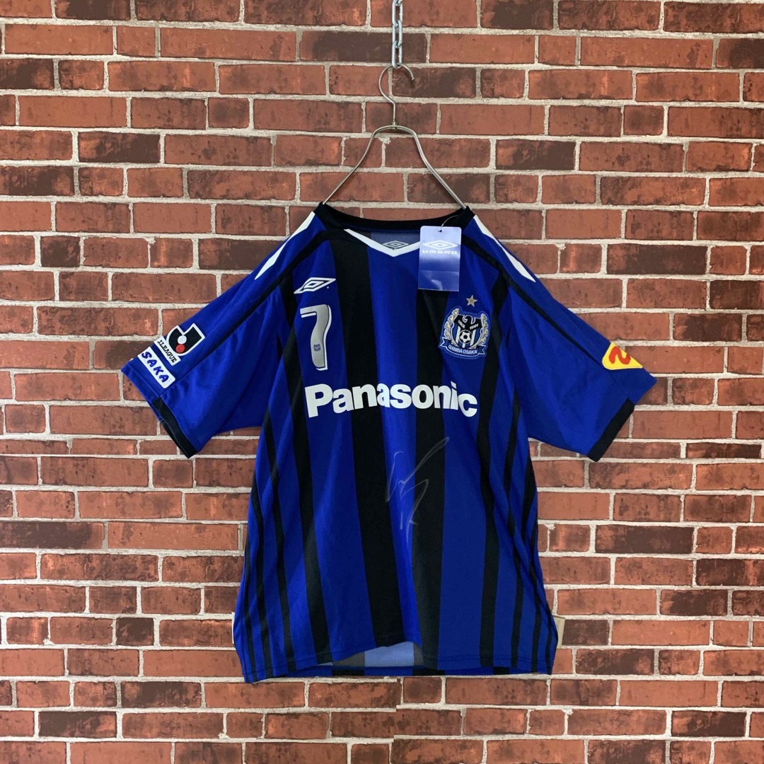 UMBRO(アンブロ)の【激レア】未使用　アンブロ　ガンバ大阪　遠藤保仁　サイン入りサッカー　ユニホーム メンズのトップス(Tシャツ/カットソー(半袖/袖なし))の商品写真