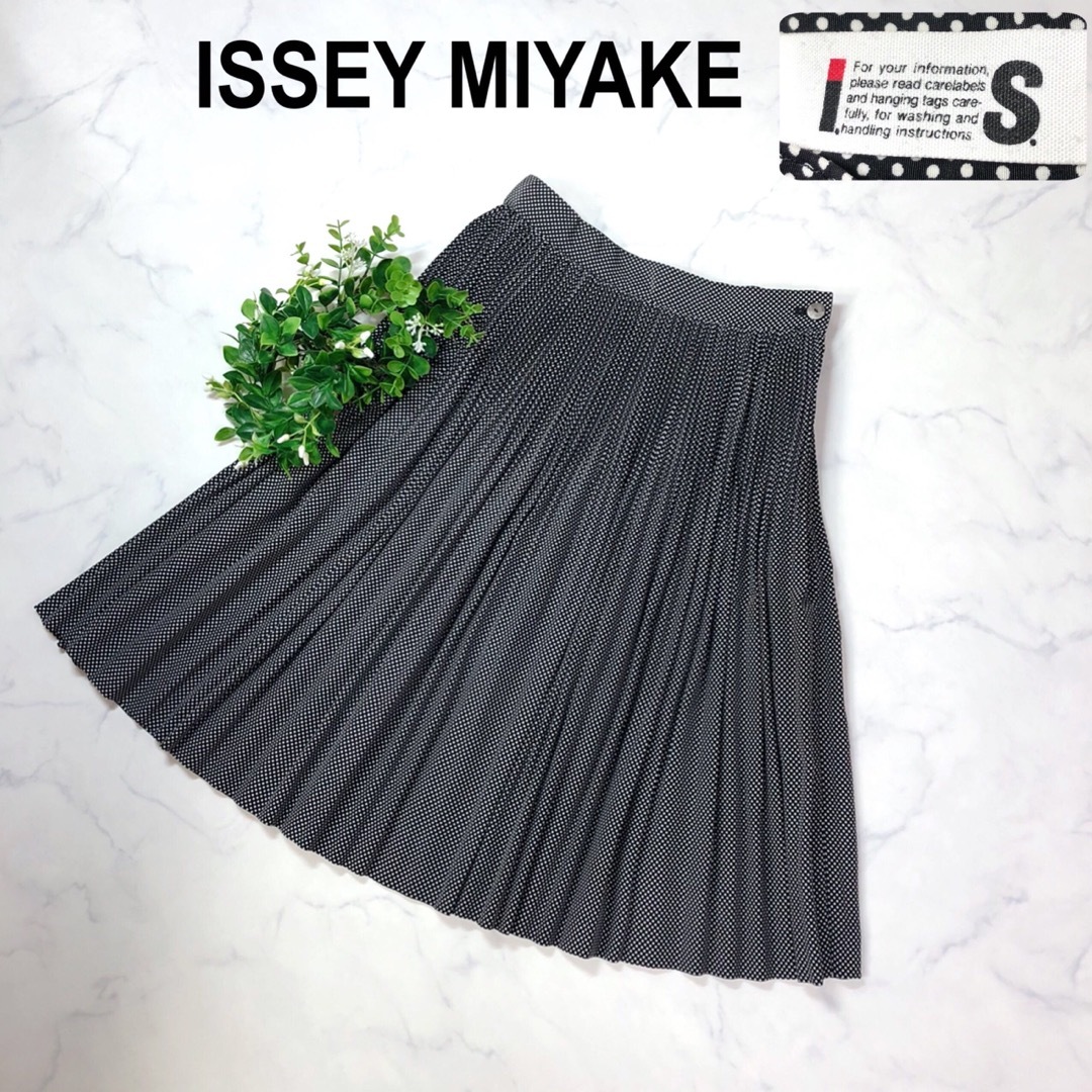 ISSEY MIYAKE - i.s イッセイミヤケのドット柄プリーツスカートMの通販