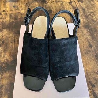 ピエディヌーディ(PIEDI NUDI)の【値下】piedi nudi 本革チャンキーヒールサンダル　23cm(サンダル)