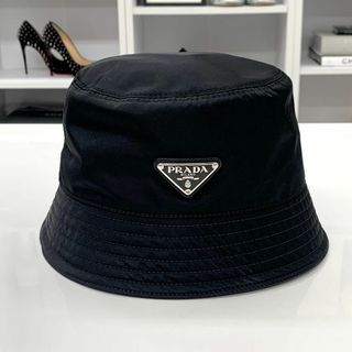 プラダ(PRADA)の6963 プラダ ナイロン トライアングル バケットハット ブラック(ハット)