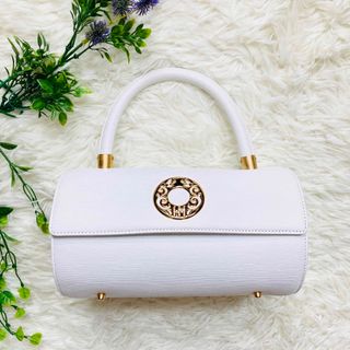 HANAE MORI - 【未使用】HANAE MORI ハナエモリ 筒型 レザー