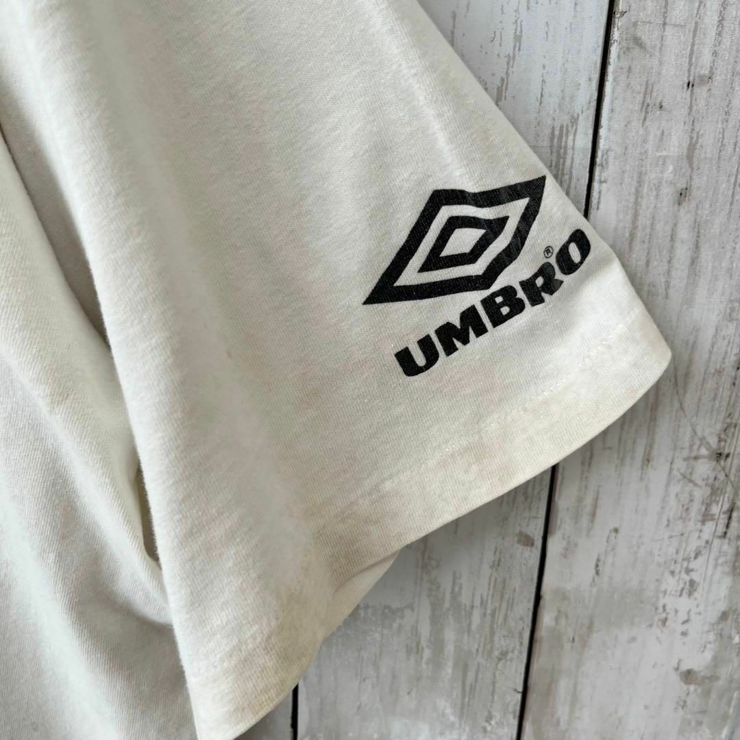 UMBRO(アンブロ)の90sヴィンテージUSA製古着UMBROバックプリントTシャツ　サイズXL 夏物 メンズのトップス(Tシャツ/カットソー(半袖/袖なし))の商品写真