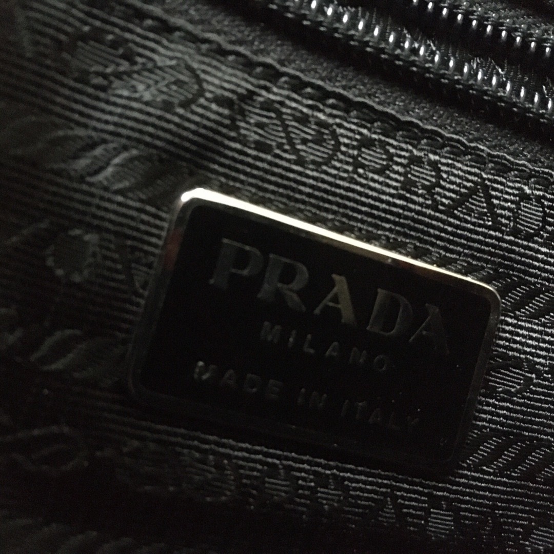 PRADA TESSUTO SPORT ナイロンハンドバッグ 黒 B8496-
