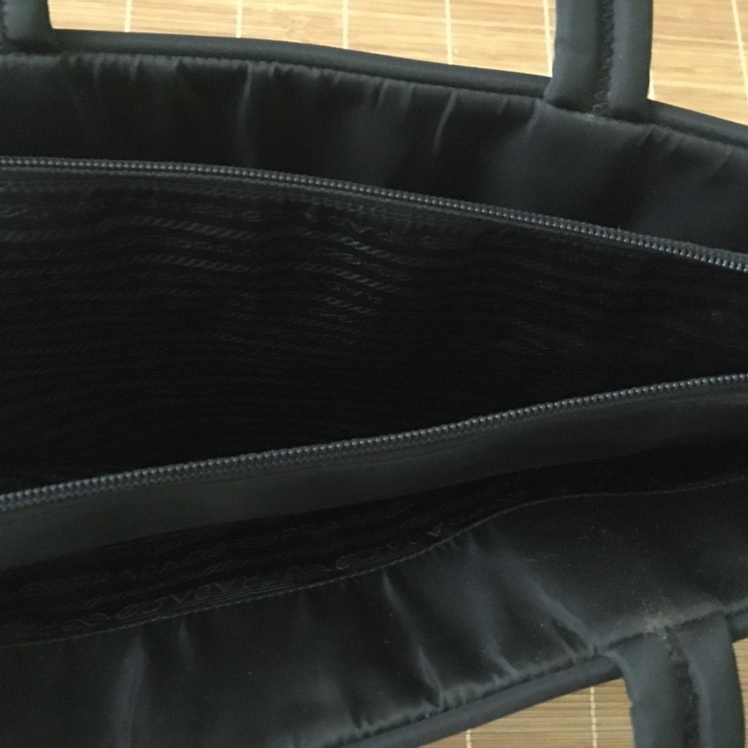 PRADA TESSUTO SPORT ナイロンハンドバッグ 黒 B8496-