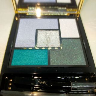 イヴサンローランボーテ(Yves Saint Laurent Beaute)のイヴサンローラン　パレット　アーバンエスケープ　1(アイシャドウ)