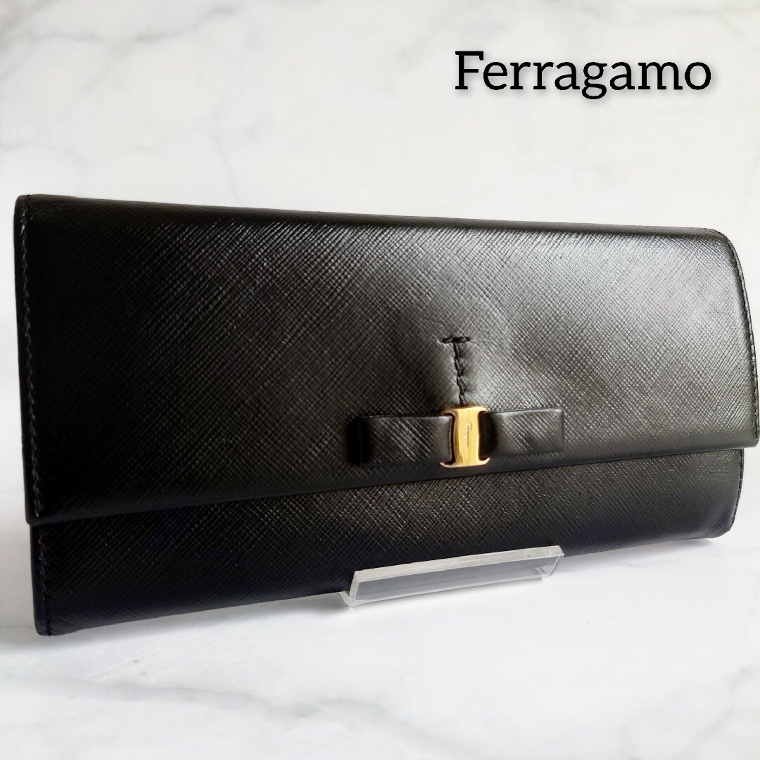 Salvatore Ferragamo(サルヴァトーレフェラガモ)長財布　リボン