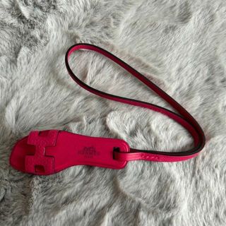 Hermes - エルメス レザー オラン ナノ チャーム ピンクの通販 by