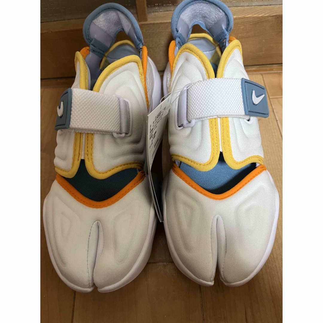 新品未使用タグ付き W NIKE AQUA RIFT WHITE アクアリフト - スニーカー