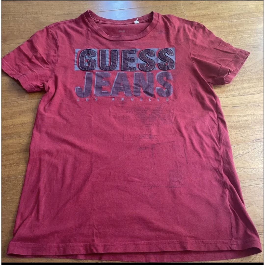 GUESS(ゲス)のGUESSレッドTシャツ メンズのトップス(Tシャツ/カットソー(半袖/袖なし))の商品写真