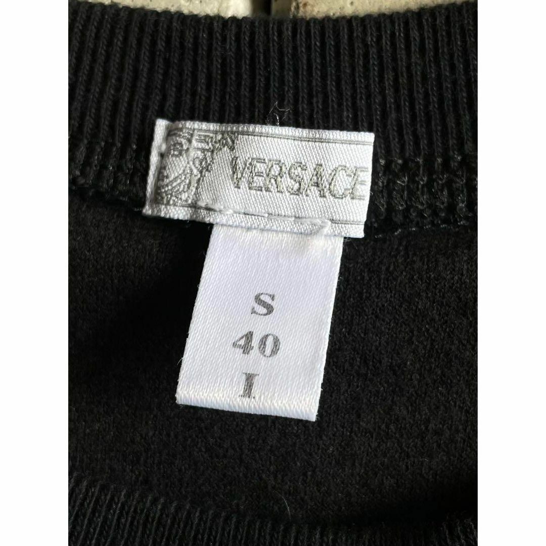 VERSACE(ヴェルサーチ)のVERSACEヴェルサーチ メデューサ ベロア ショート トップス Tシャツ S レディースのトップス(Tシャツ(半袖/袖なし))の商品写真