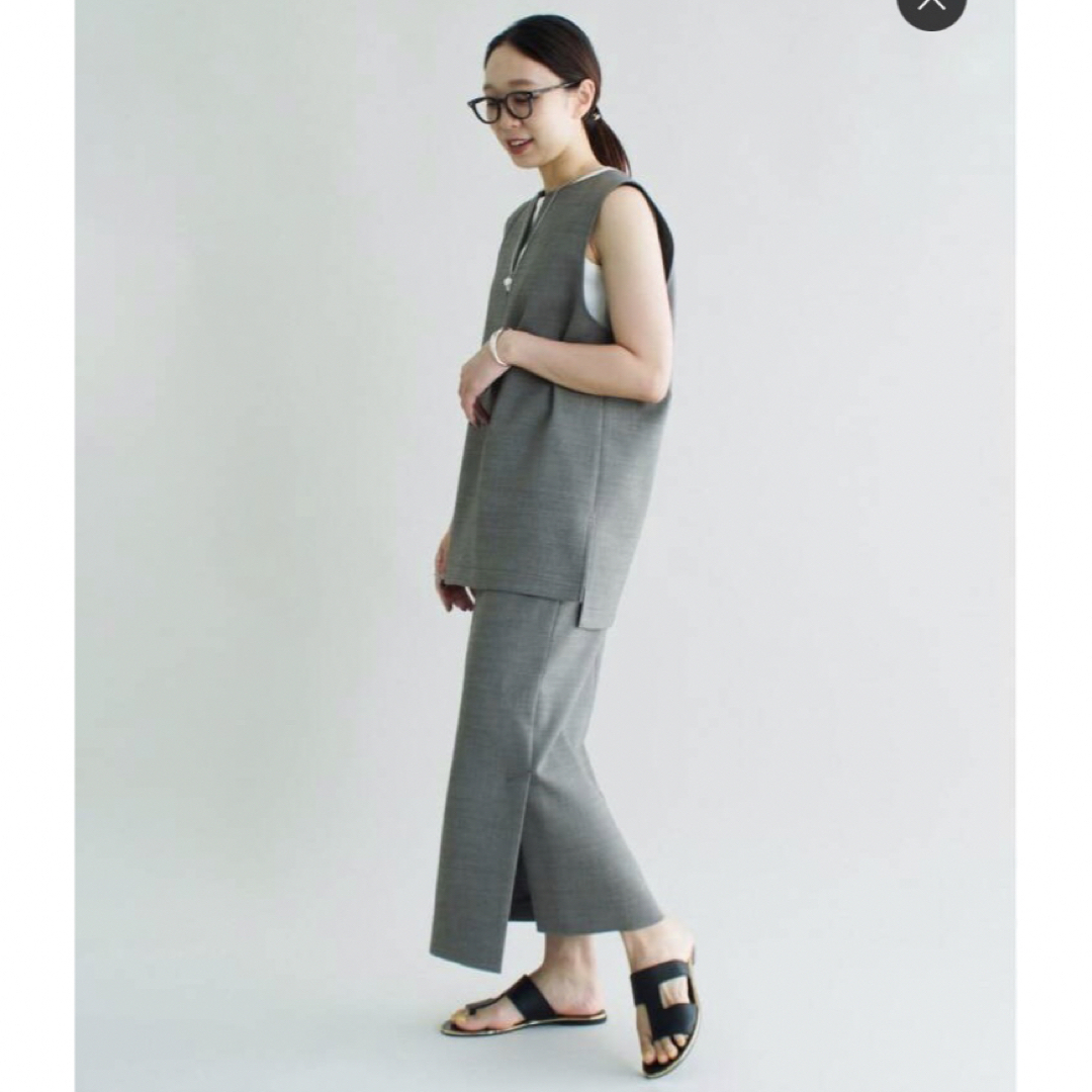 UNTITLED(アンタイトル)の新品未使用！ アンタイトル裾スリット ナロースカート レディースのスカート(ロングスカート)の商品写真