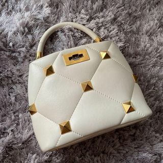 VALENTINO ショルダーバッグ レディース ホワイトピンク ヴァレンチノ