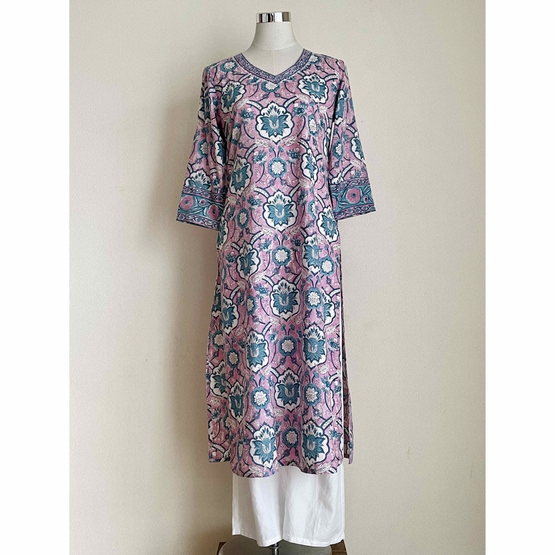 ブロックプリント　クルタ　サンガネール　ピンクフラワー　インド民族衣装