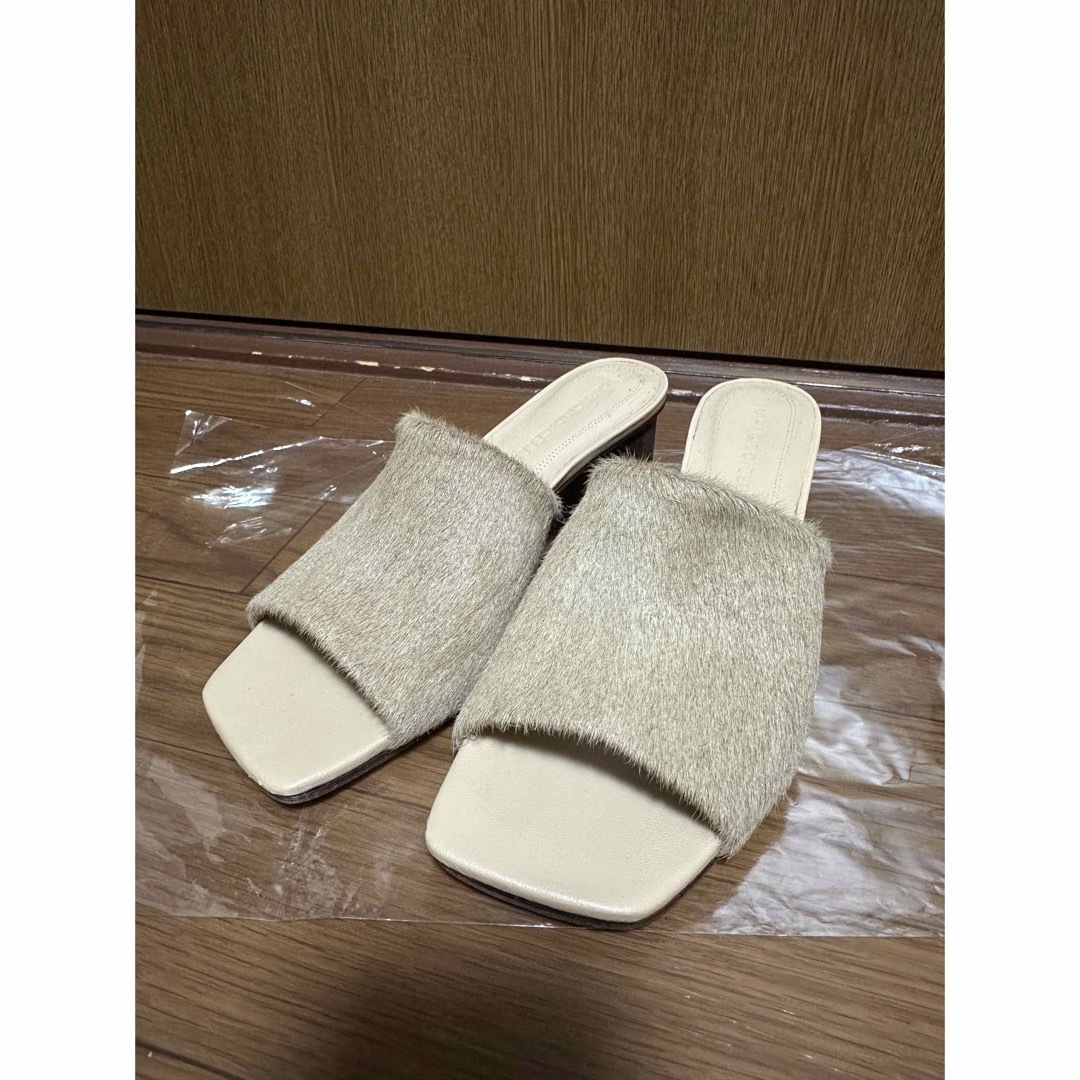 適当な価格 MARI GIUDICELLI マリジウディセリ ポニーミュールSIZE 37