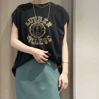 アパルトモンドゥーズィエムクラス(L'Appartement DEUXIEME CLASSE)のアールジュビリー LUTHER COLLEGE ロゴT 21SS(Tシャツ(半袖/袖なし))