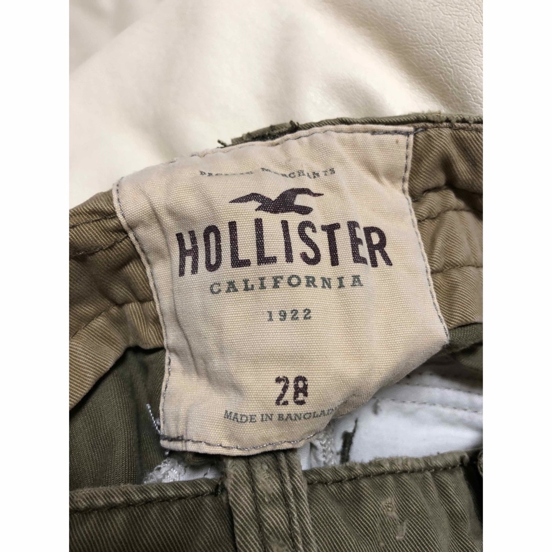 Hollister(ホリスター)のホリスター  hollistar 女性イラスト　ハーフパンツ　ダメージ加工 メンズのパンツ(ショートパンツ)の商品写真