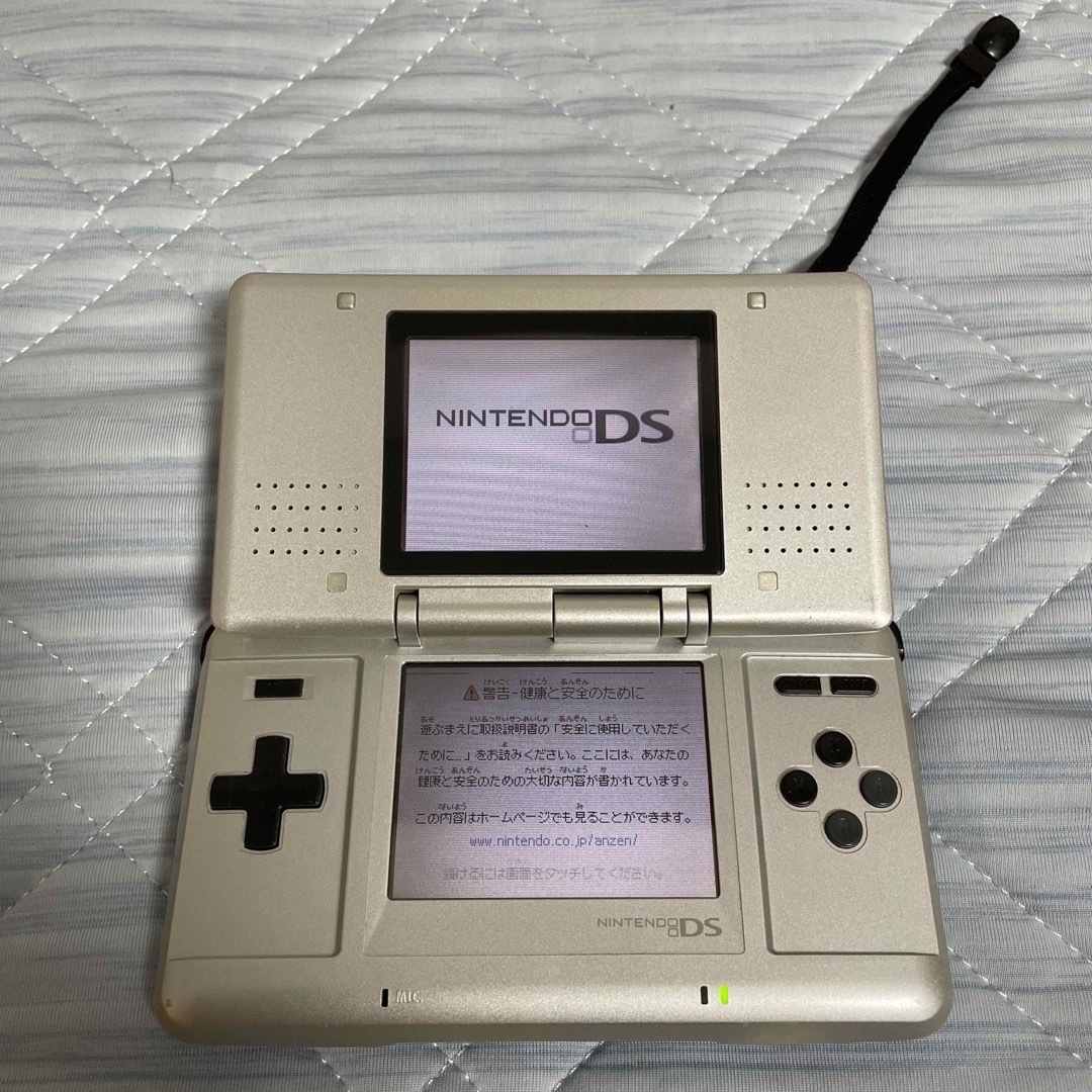 ニンテンドーDS(ニンテンドーDS)のニンテンドーDS 初代 エンタメ/ホビーのゲームソフト/ゲーム機本体(携帯用ゲーム機本体)の商品写真