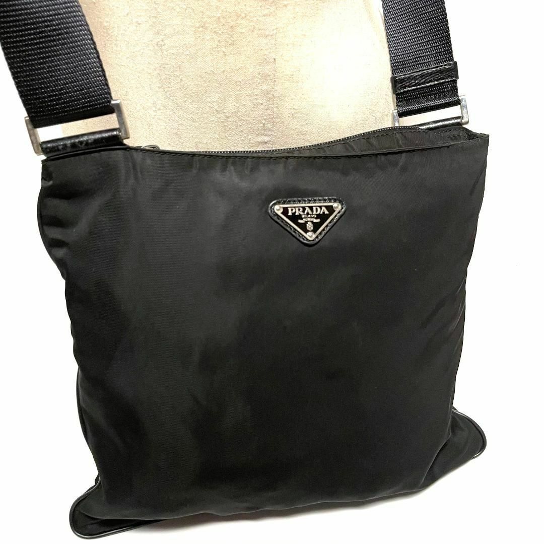 PRADA - プラダ サコッシュ ショルダーバッグ 破れ有 コンパクト PRADA - プラダ サコッシュ ショルダーバッグ 破れ有 コンパクト