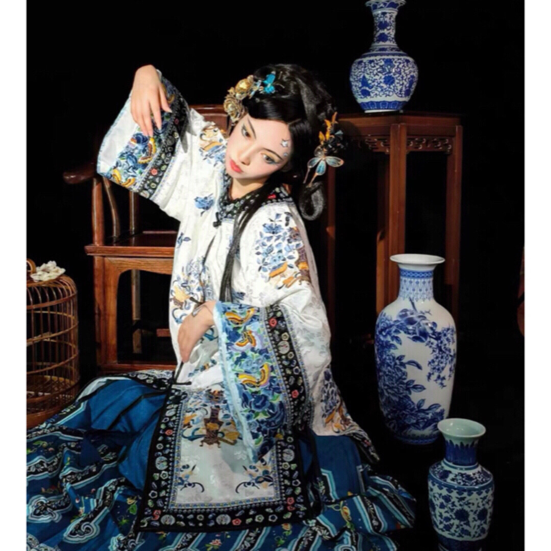 博骨架青瓷 刺繍清漢女對襟氅衣 黒白色アウター　中国伝統衣装　着物和服　漢服